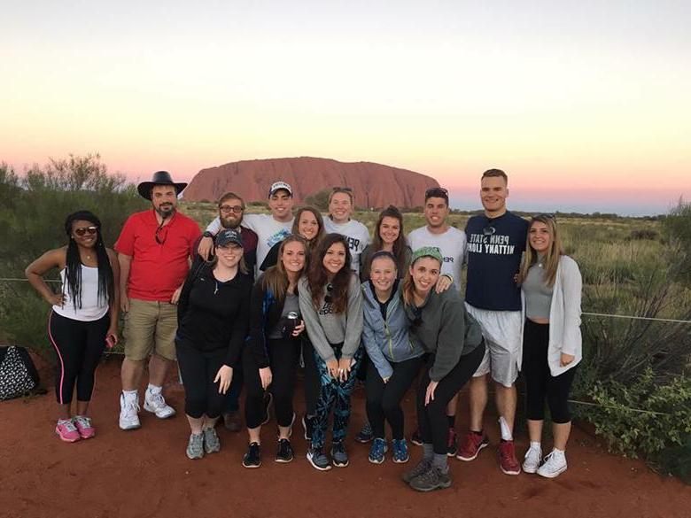 Penn State Altoona students and faculty in Australia